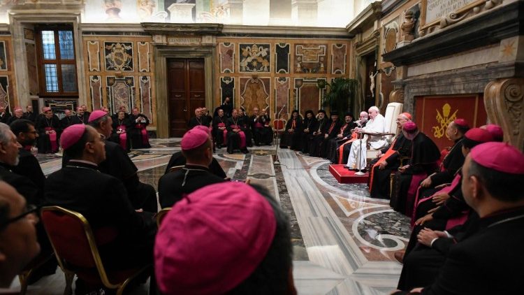 Papa Francesco riceve in udienza i partecipanti al Corso di formazione per i nuovi vescovi (8 settembre 2022)