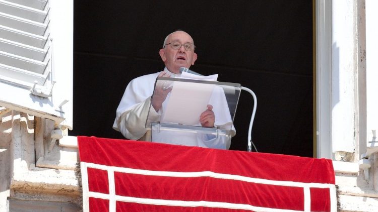 Папа Франциск на площади Святого Петра (Angelus, 11 сентября 2022 г.)