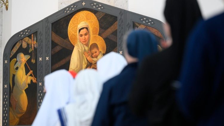 Papa Francisco no encontro com a Vida Consagrada na Catedral da Mãe do Perpétuo Socorrro em Nur-Sultan