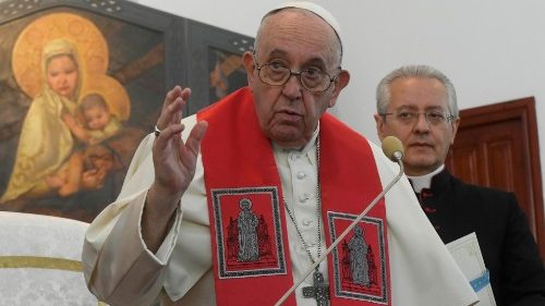 Papst an kasachischen Klerus: Fördert eine offene Gemeinschaft