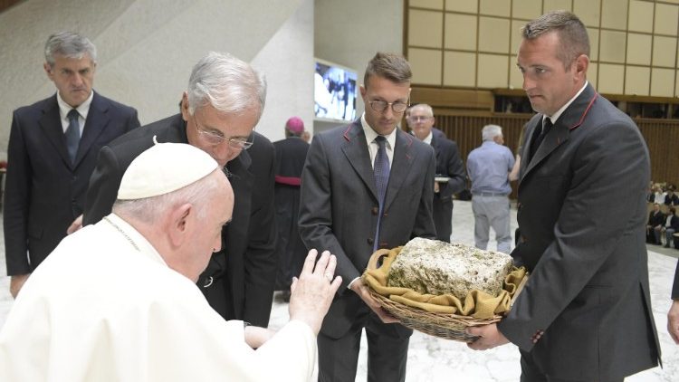 La pietra dell'antica Abbazia di Sant'Eutizio benedetta dal Papa 