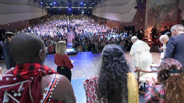 Uchumi wa Francisko:Papa Francisko yuko Assisi kukutana na vijana wanauchumo