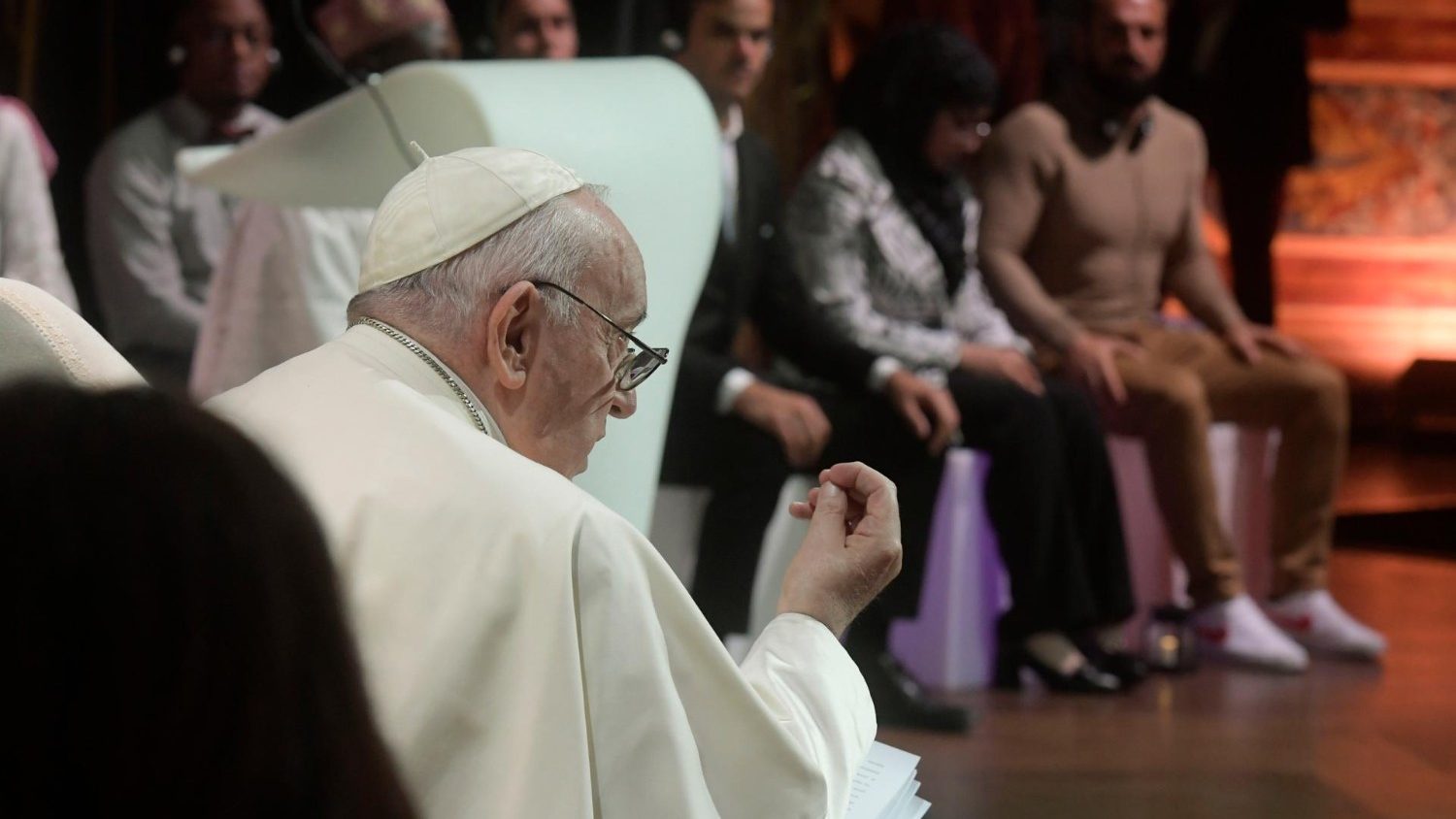 Papež k mladým ekonomům v assisi: změňme ekonomiku, která zabíjí, v ekonomiku míru - vatican news