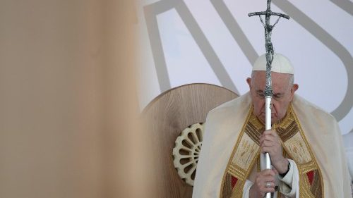 Påven firar mässan i Matera: Brödet måste delas på världens bord