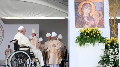 El Papa confía Myanmar, Ucrania, Camerún y los migrantes a María 