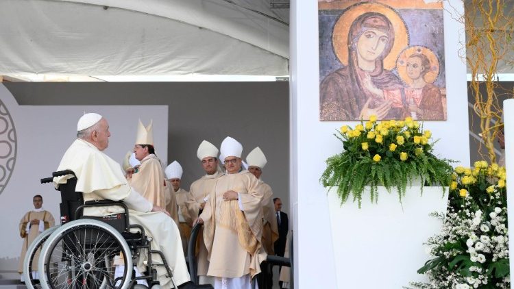 O Papa rezou o Angelus da cidade de Matera