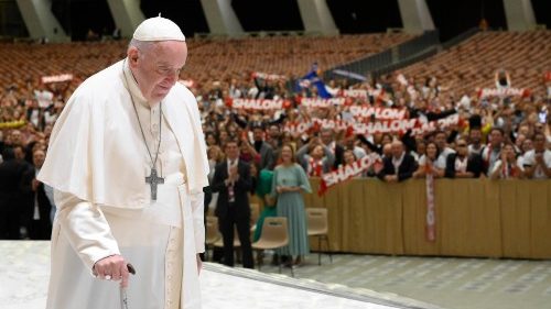 O Papa: Comunidade Shalom valoriza os dons e a vivacidade de que a Igreja no Brasil é rica