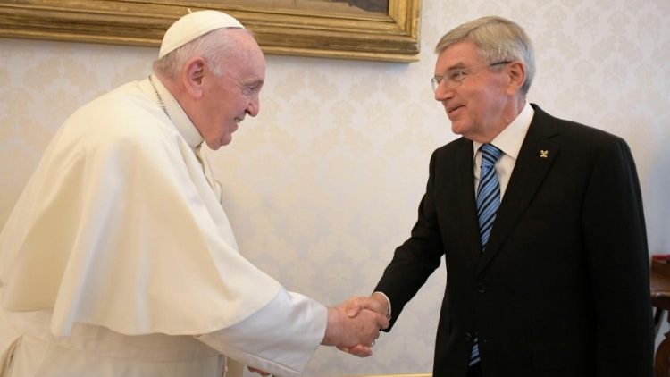 IOC-Präsident Thomas Bach mit Papst Franziskus
