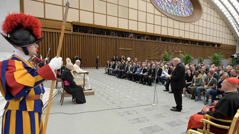 Pápež s účastníčkmi konferencie o športe (30. sept. 2022)