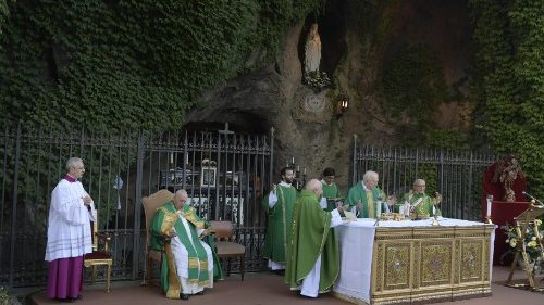 Pápež František slávil svätú omšu s vatikánskym Žandárskym zborom
