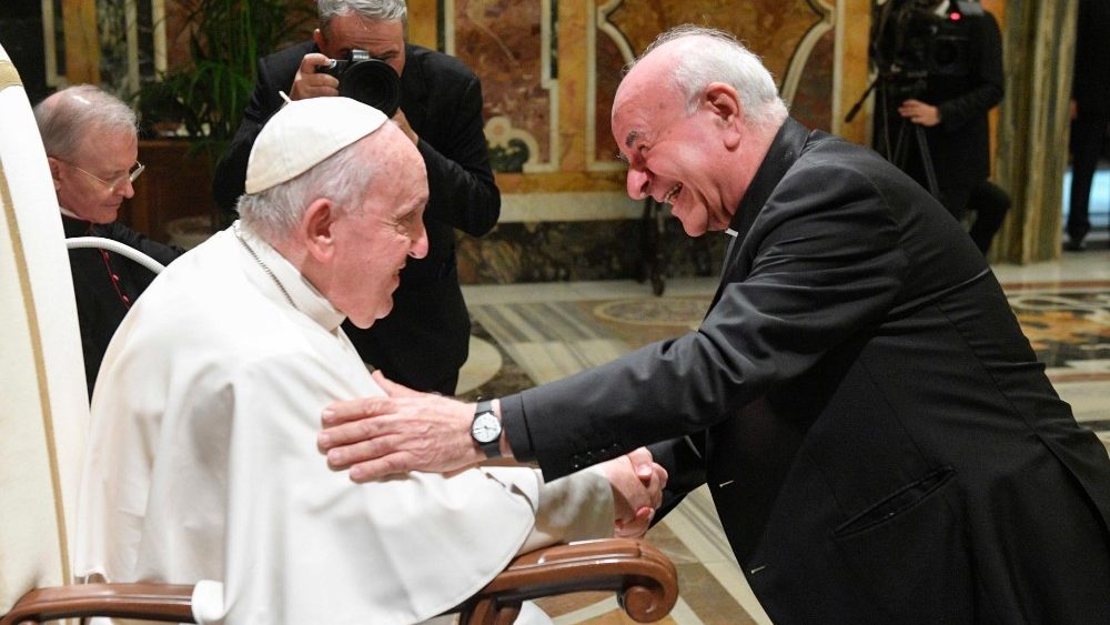 S Mons. Vincenzom Pagliom, Veľkým kancelárom Pápežského inštitútu
