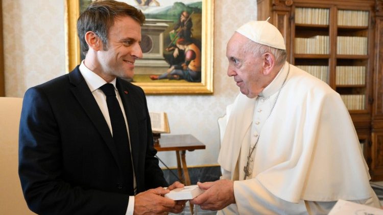 Papa Francisco e Emmanuel Macron, Presidente da França