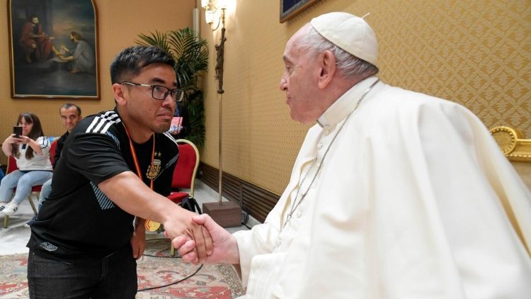 Talla Baja a Francisco: "Personas como usted son más indispensables que nunca". (Vatican Media)