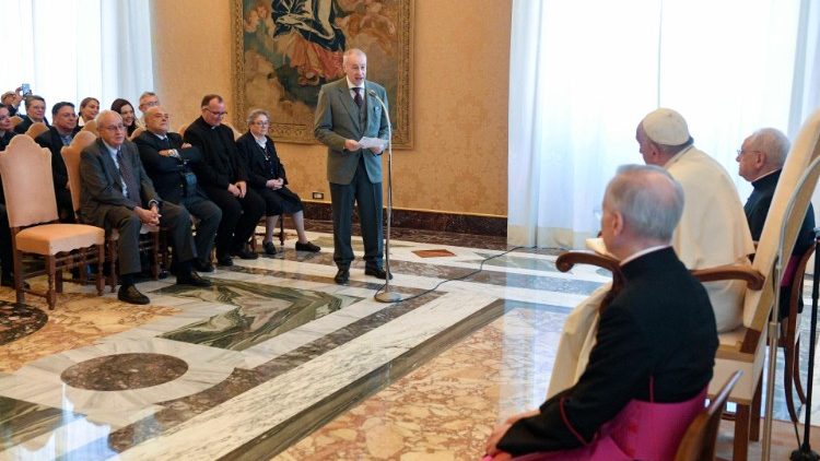 Il saluto al Papa del presidente del Copercom Stefano Di Battista