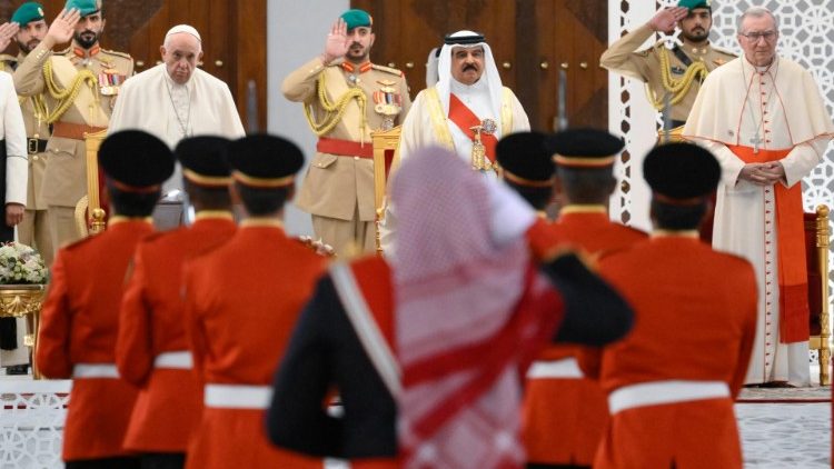 Среща на папа Франциск с властите и дипломатическия корпус в Бахрейн