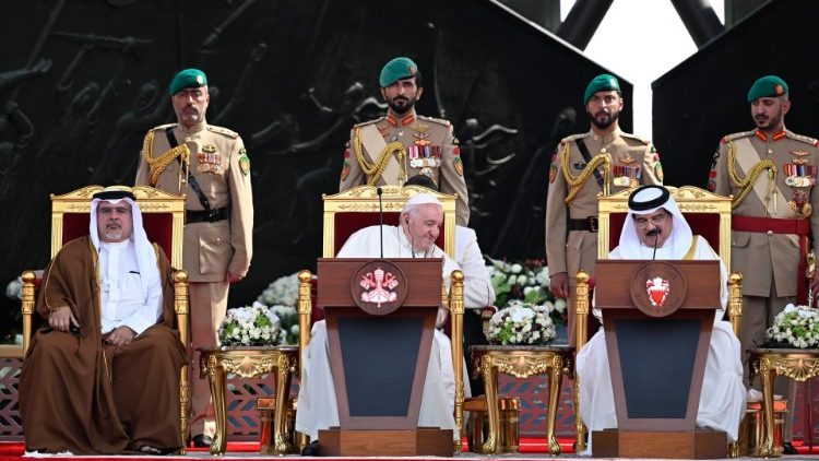 L'intervento del Papa al Bahrein Forum for Dialogue