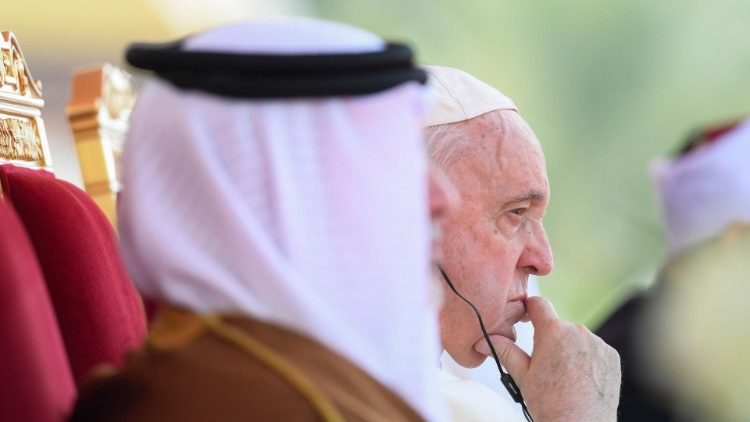 Papa Francesco nel Bahrein Forum for Dialogue