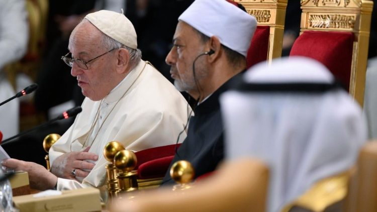 Papież na spotkaniu Muzułmańskiej Rady Starszych