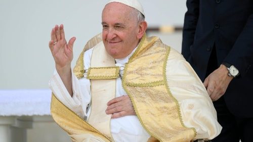 Påvens mässa i Bahrain: Älska alltid och älska alla