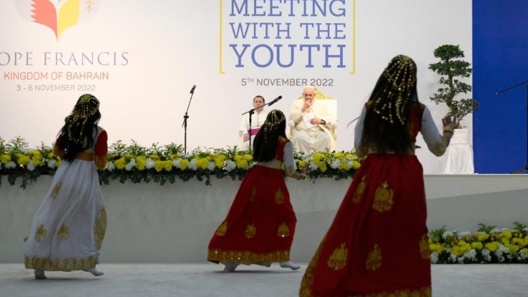 Среща на папа Франциск с младежите в Бахрейн