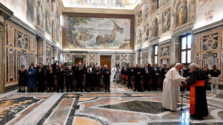 Le Pape François a reçu en audience l’Institut Claretianum de théologie de la vie religieuse, en salle Clémentine du Palais apostolique, le 7 novembre 2022. 