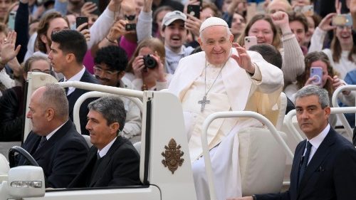 Papst Franziskus zieht positive Bilanz seiner Bahrain-Reise