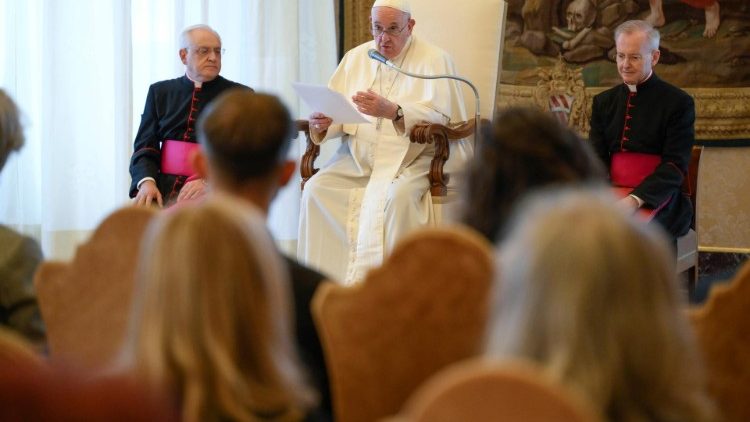 El Papa Francisco en sus palabras a los educadores católicos de la UMEC
