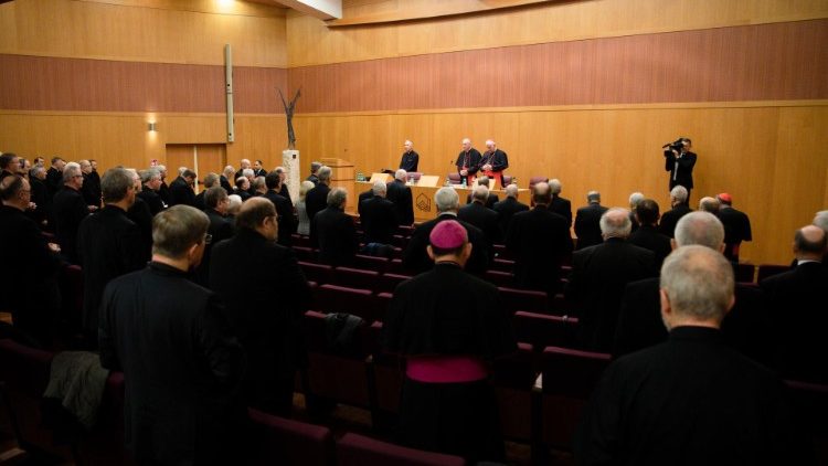 Treffen der deutschen Bischöfe mit Spitzenvertretern der Kurie an diesem Freitag
