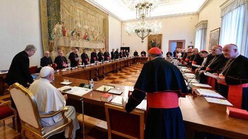 Papst Franziskus leitet „Kabinettssitzung“