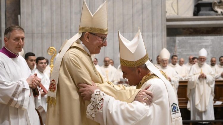 Un momento de la ordenación episcopal de Cona. (Vatican Media)