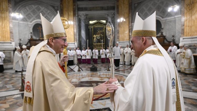 Kardinal Parolin in msgr. Cona