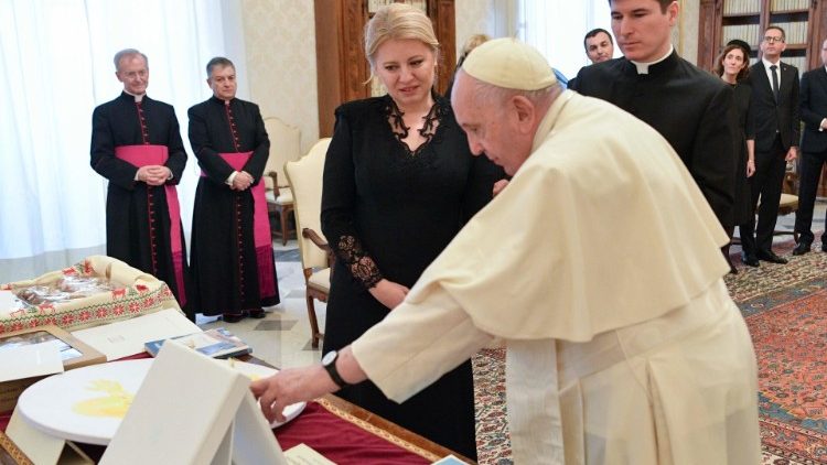 The Pope explains his gift to the Slovak President