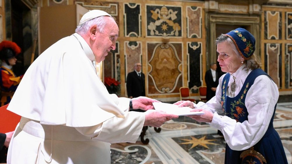 Audiencia nových veľvyslancov pri Svätej stolici (15. dec. 2022)