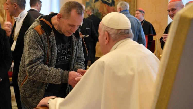 Papst Franziskus bei einer Audienz anl?sslich des Mutter-Teresa Preises 2022 im Vatikan