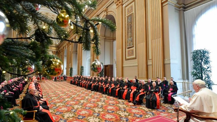 خطاب البابا إلى أعضاء الكوريا الرومانية لمناسبة تبادل التهاني بحلول عيد الميلاد