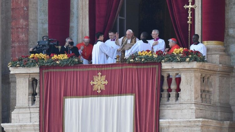 Popiežius Pranciškus Kalėdų vidudienį
