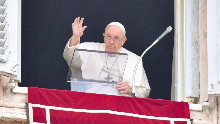 El Papa Francisco en el ?ngelus en la Solemnidad de la Epifana del Se?or 2023