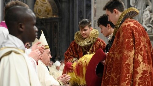 Heilige Drei Könige: Feierliche Messe im Petersdom