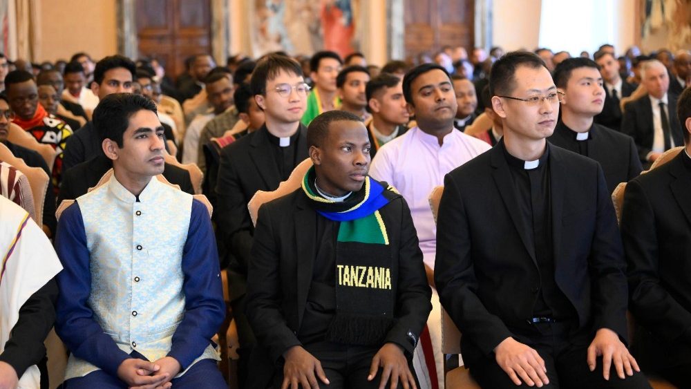 Audincia com a comunidade do Pontifcio Colgio Urbano "de Propaganda Fide"