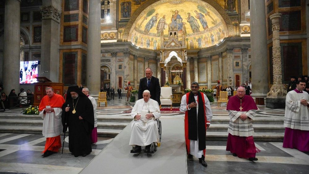 Papst Franziskus in der r?mischen Basilika St. Paul vor den Mauern