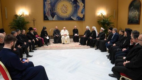 El Papa: Las religiones unidas rezan por la madre Ucrania