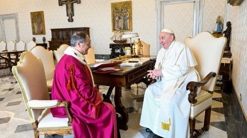 Papst: Die Ehe nicht idealisieren, sondern stark machen