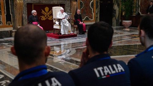 Francesco: lo sport è a servizio della persona non di logiche di potere
