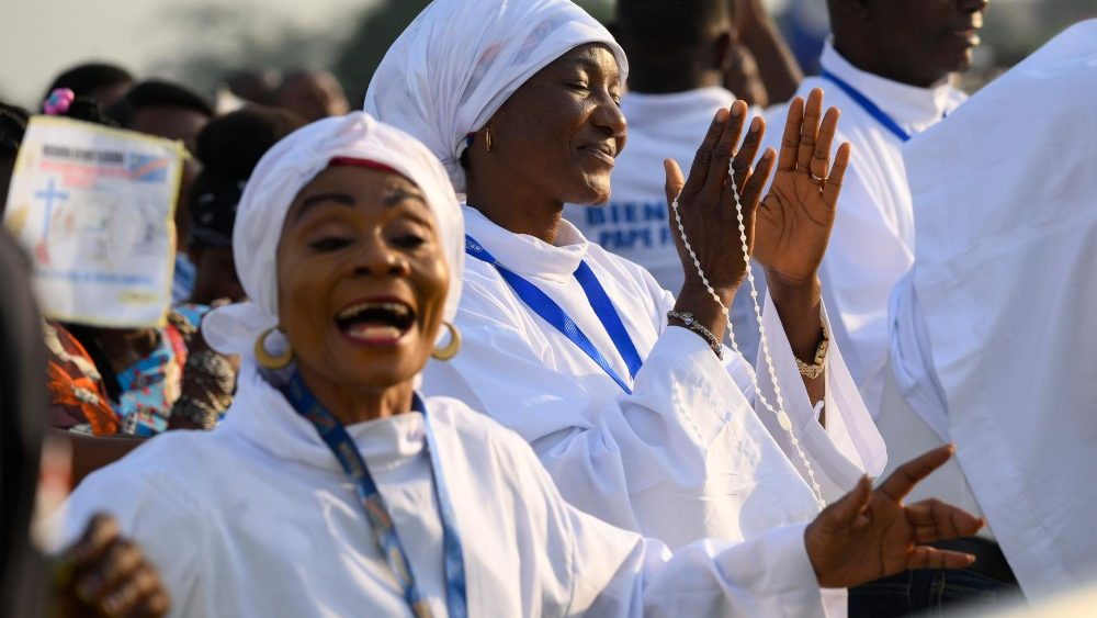 Messe clbre prs de l'aroport de N'dolo,  Kinshasa, le 1er fvrier 2023
