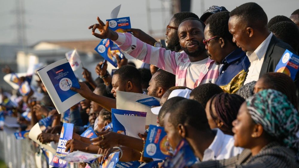 Messe clbre prs de l'aroport de N'dolo,  Kinshasa, le 1er fvrier 2023