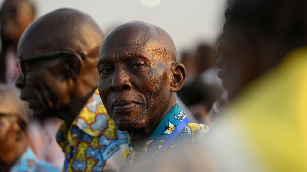 Messe clbre prs de l'aroport de N'dolo,  Kinshasa, le 1er fvrier 2023