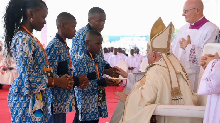 Tafakari ya neno la Mungu Dominika ya 12 ya Mwaka A wa Kanisa: Mungu ndiye anastahili kuogopwa kwa sababu ana uwezo wa kuua mwili na roho. 