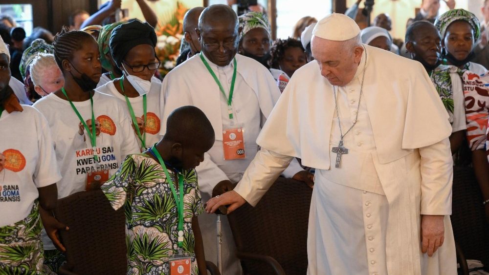 Papa Francisco no encontro com as vtimas de violncia na RDCongo