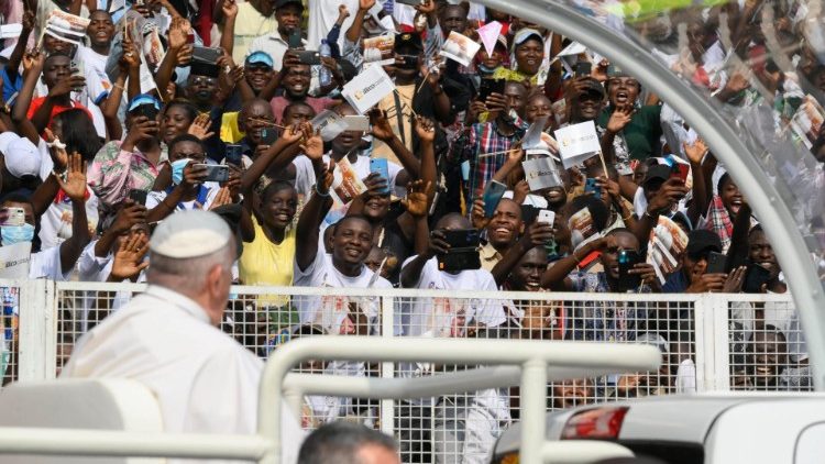 Incontro con i giovani e con i catechisti presso lo "Stadio dei Martiri"