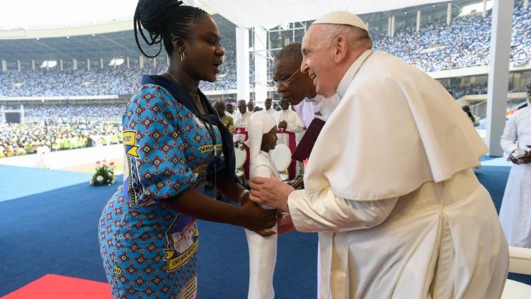 Papa Francisko anawapongeza Makatekista kwa kazi nzuri